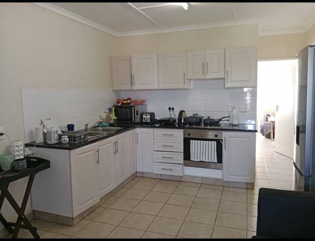 1 BEDROOM APARTMENT FOR SALE IN PELHAM